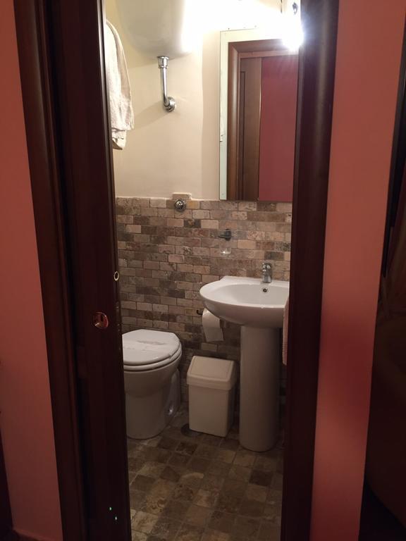 Hotel Il Casello Paola Pokoj fotografie